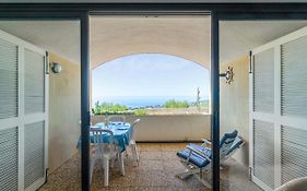Charming Bungalow With Terrace Garage And Pool In Cassis - Welkeys